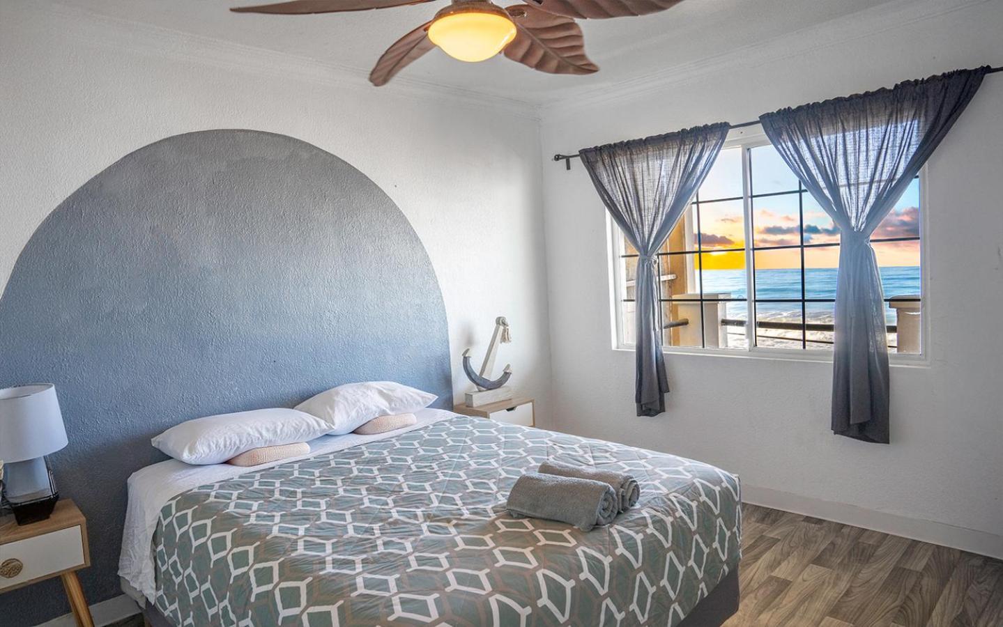 BEACHFRONT Huge two bedroom Tijuana Exterior foto